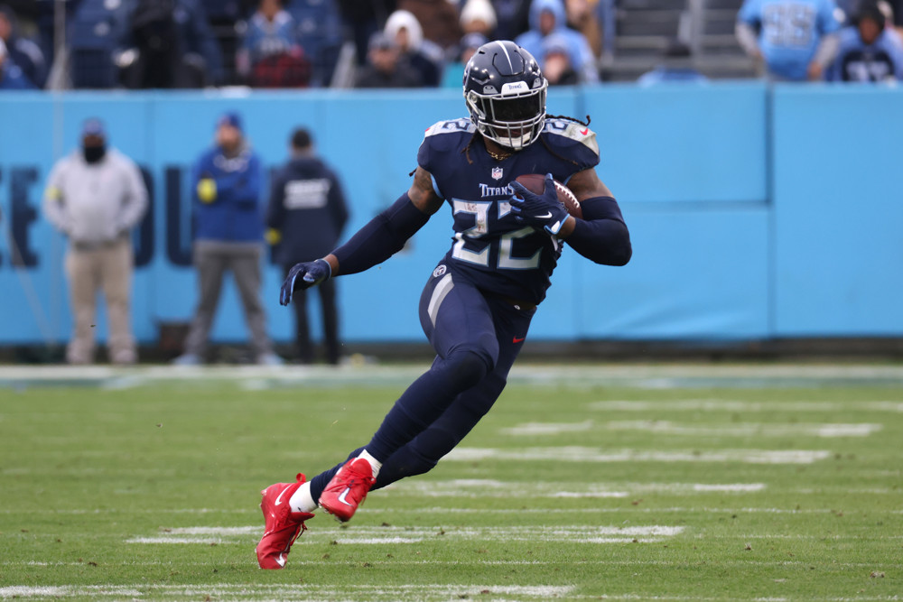 New King in the Charm City: Derrick Henry Signs with Baltimore