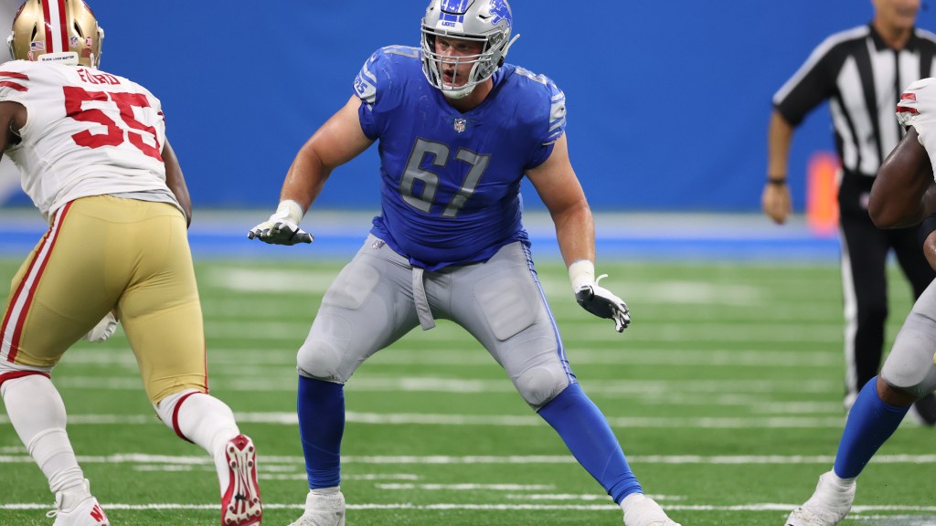 New York Giants held a free agent visit with OT Matt Nelson