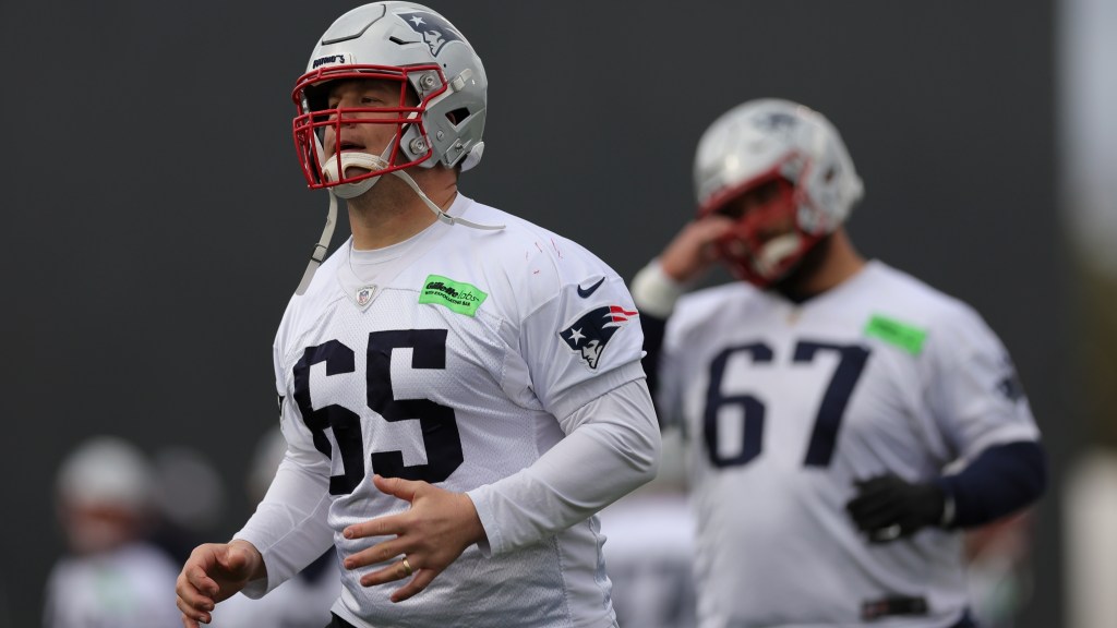 New York Giants hire ex-Patriots OL James Ferentz to coaching staff