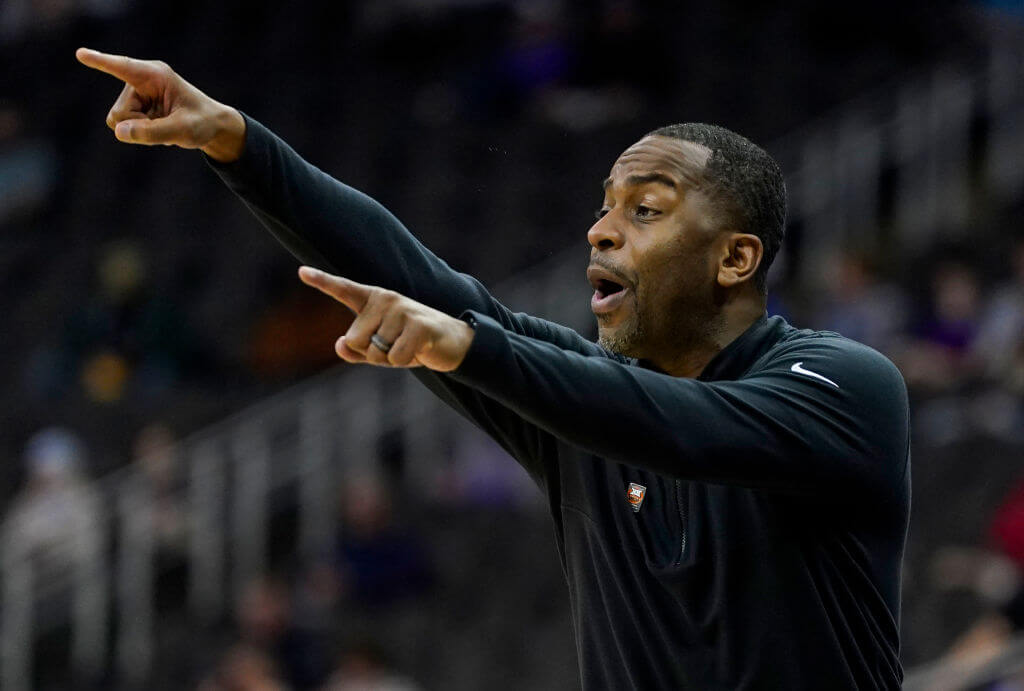 Oklahoma State fires Mike Boynton after 7 seasons as men’s basketball coach: Reports
