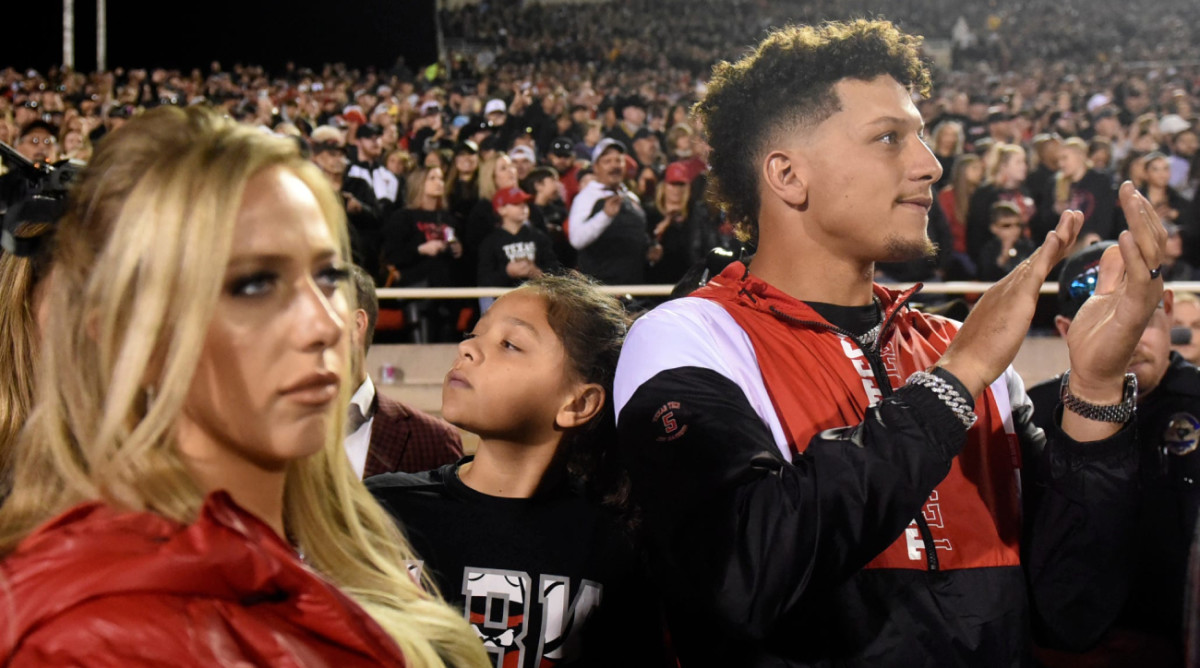 Patrick Mahomes Had Perfect Meme Response to Texas Tech Getting Crushed by Houston