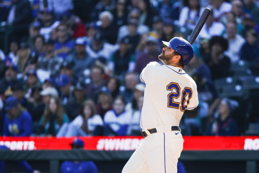 Reds To Re-Sign Mike Ford, Claim Yosver Zulueta From Blue Jays