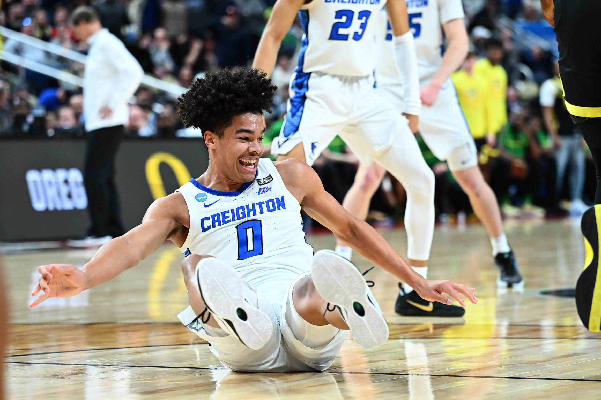 Want to watch an NCAA Tournament classic? Your odds are good with this CBS broadcast crew