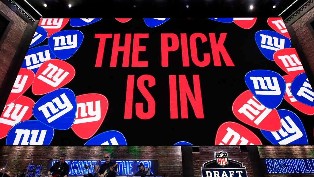 Wide receivers dominate New York Giants mocks