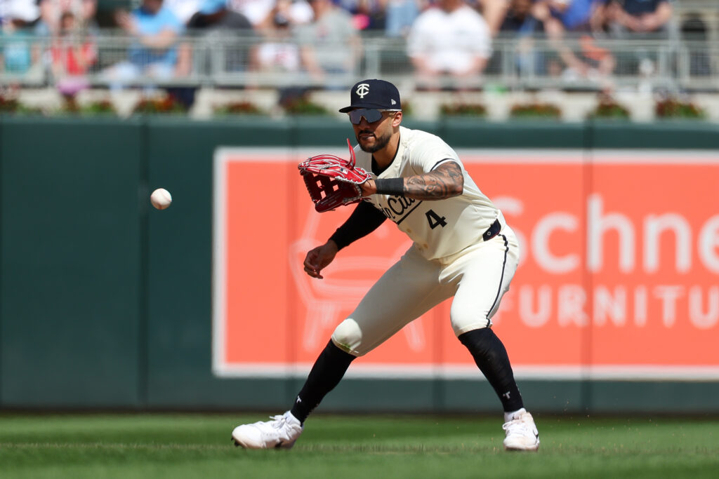 Carlos Correa Leaves Game With Oblique Strain