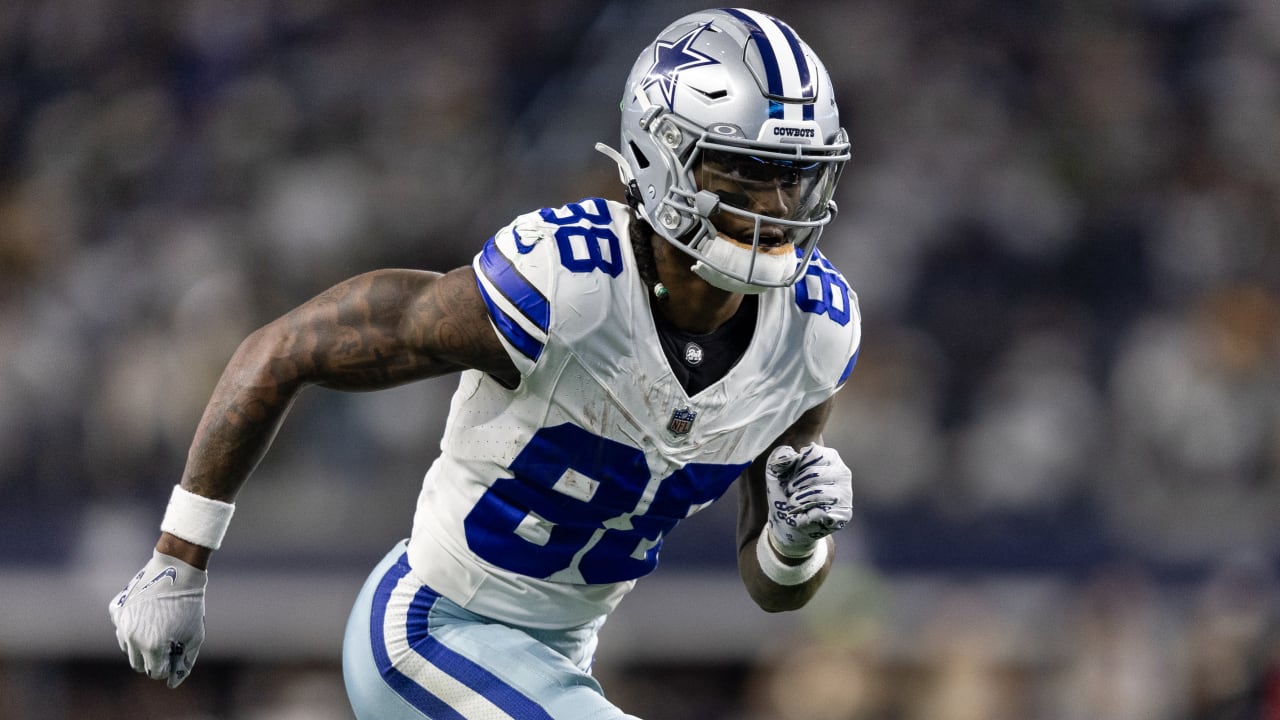 CeeDee Lamb not present at start of Cowboys' voluntary offseason workouts