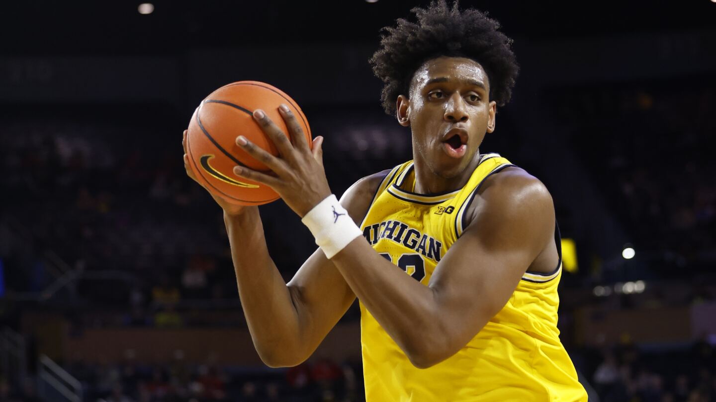 Former Michigan center Tarris Reed Jr. announces he is transferring to UConn