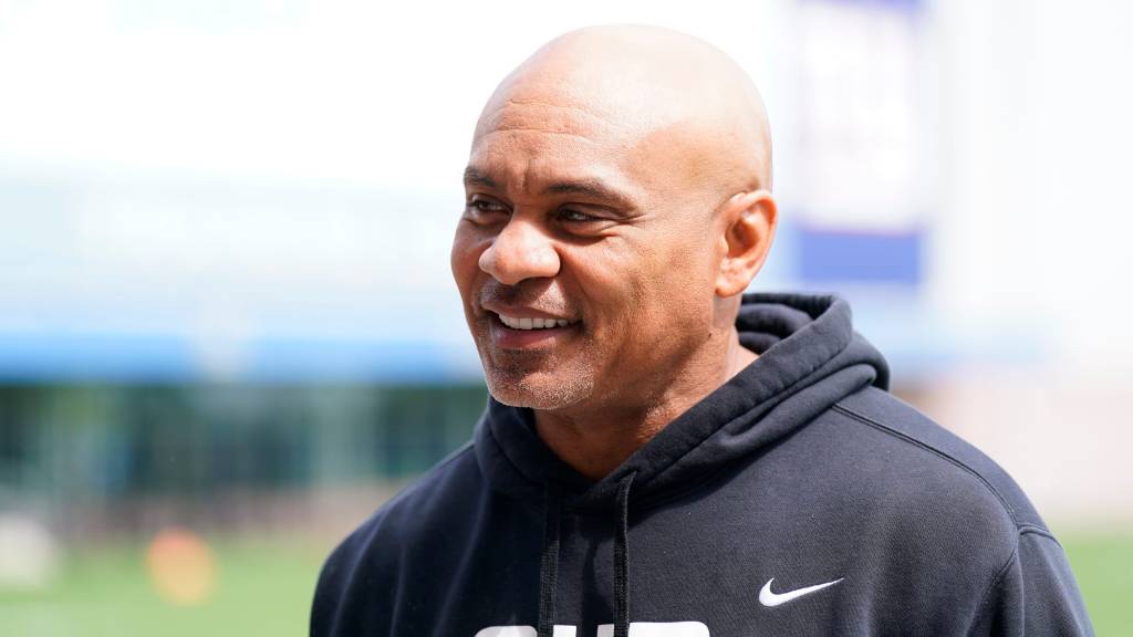 Giants’ Jerome Henderson wants players who thrive on an island