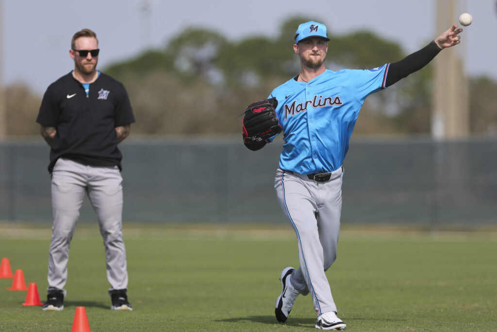 Injury Notes: Garrett, Davis, Lowe, Verlander