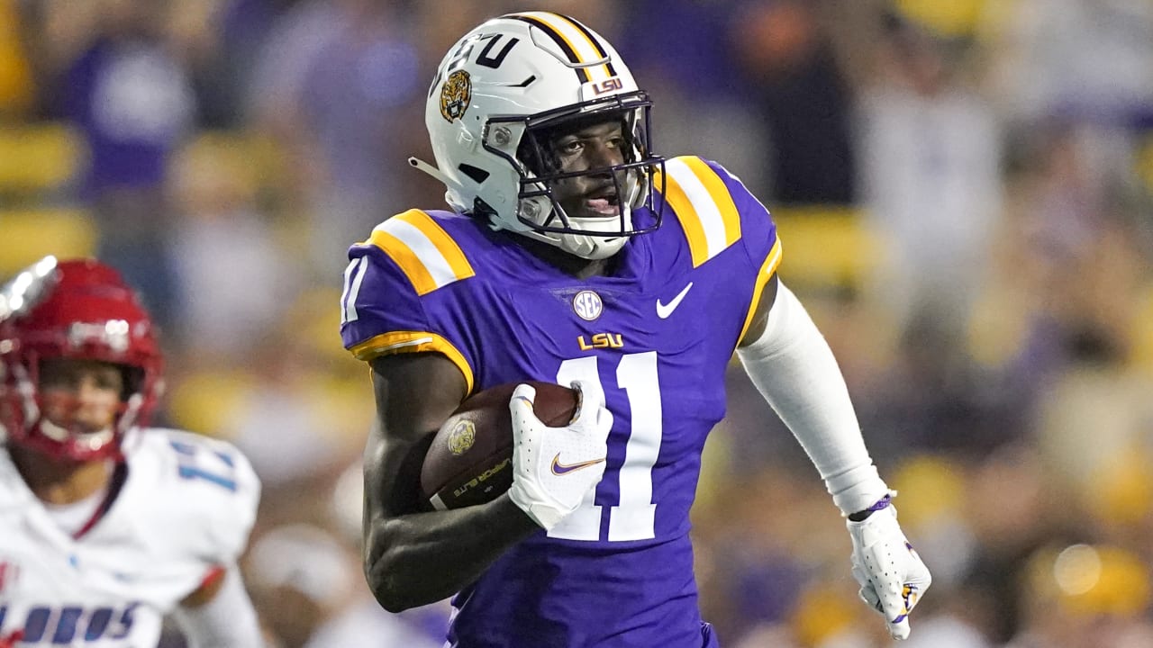 Jaguars select LSU wide receiver Brian Thomas Jr. with No. 23 overall pick in 2024 NFL Draft