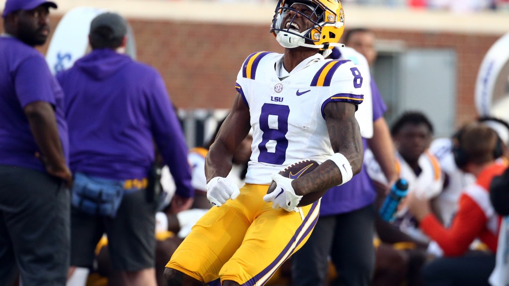 LSU receivers, potential Giants targets, dealing with shoulder issues