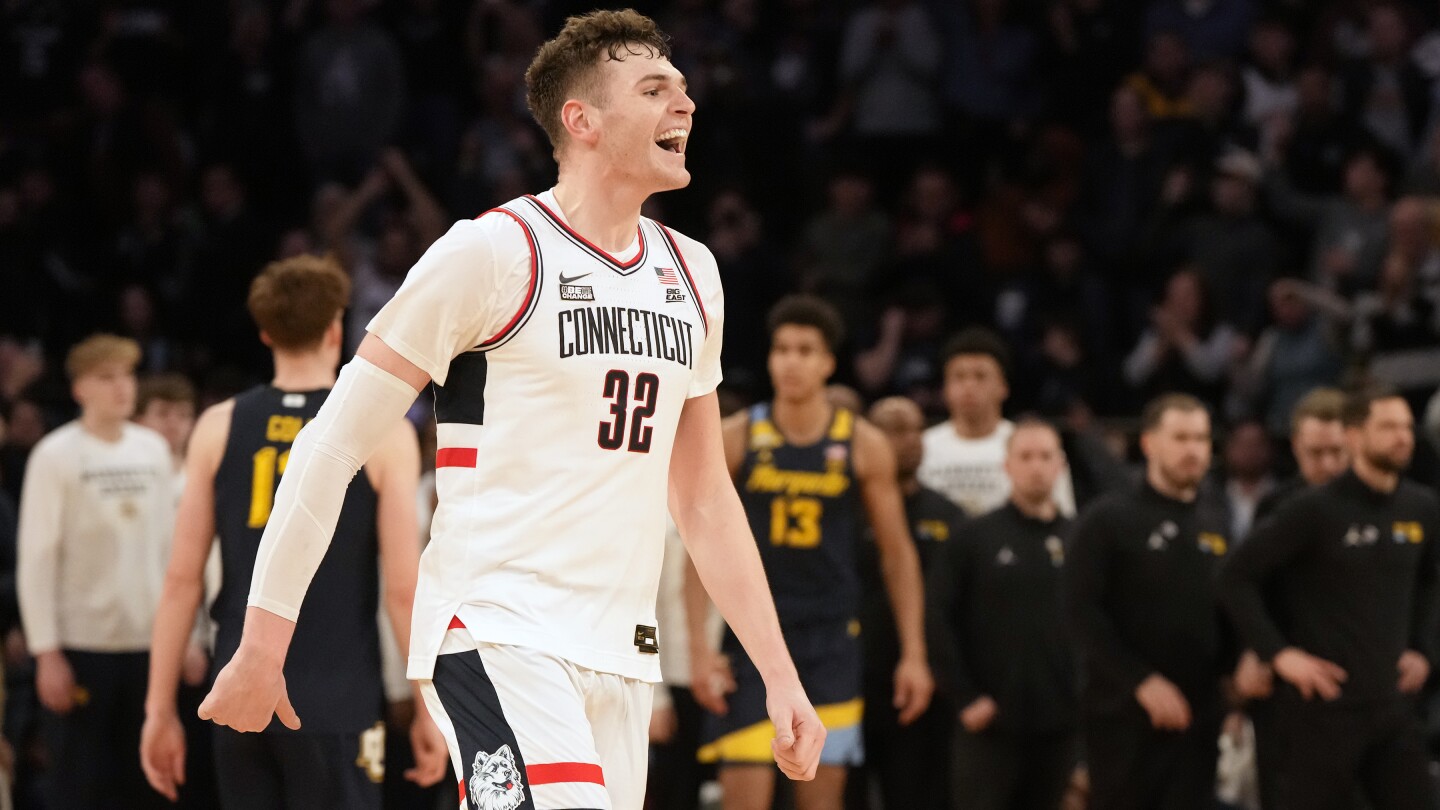 March Madness Final Four Most Oustanding Player Best Bets: Donovan Clingan, Zach Edey