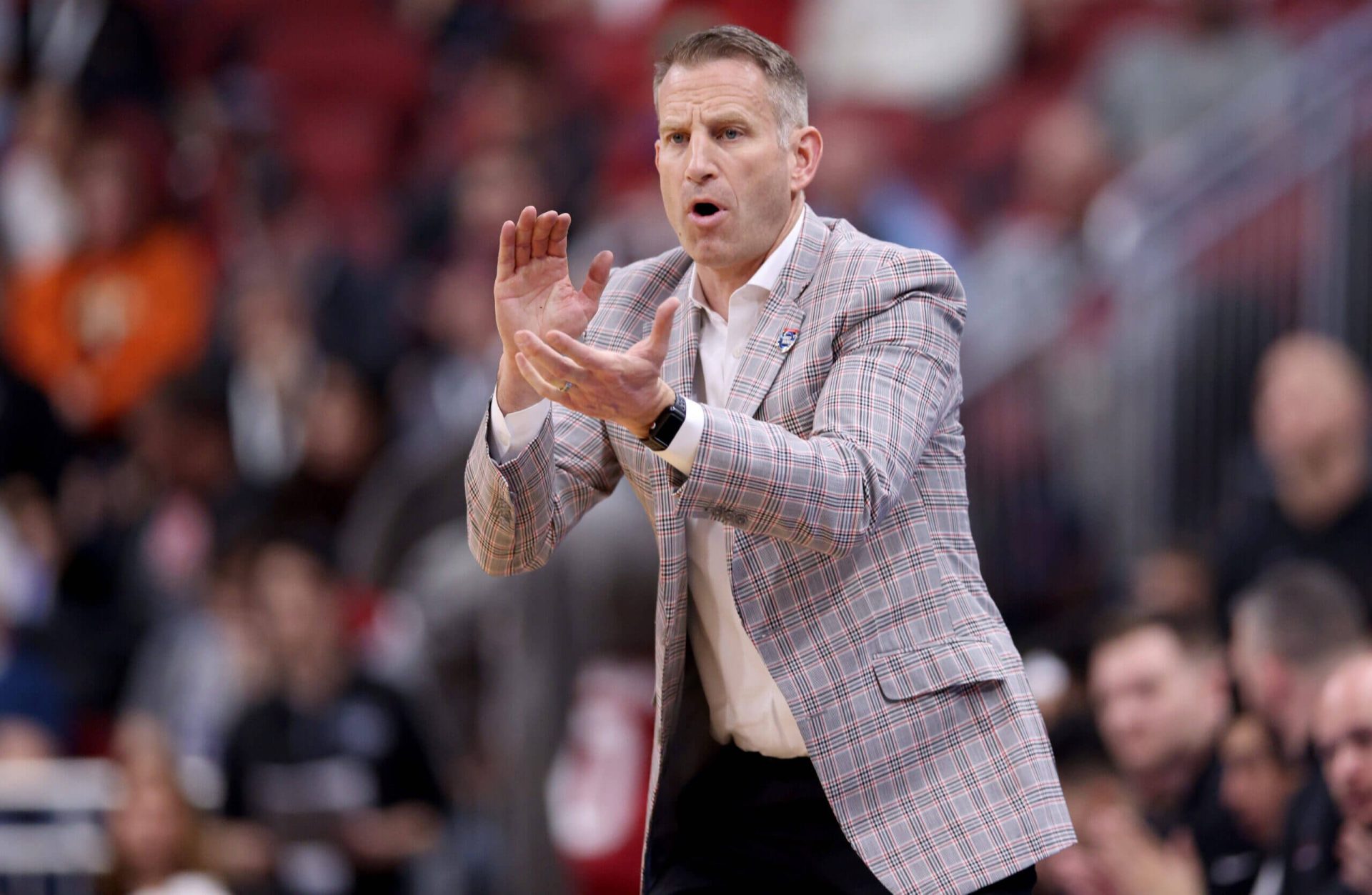 Nate Oats says he’s ‘fully committed’ to coaching Alabama basketball amid Kentucky rumors