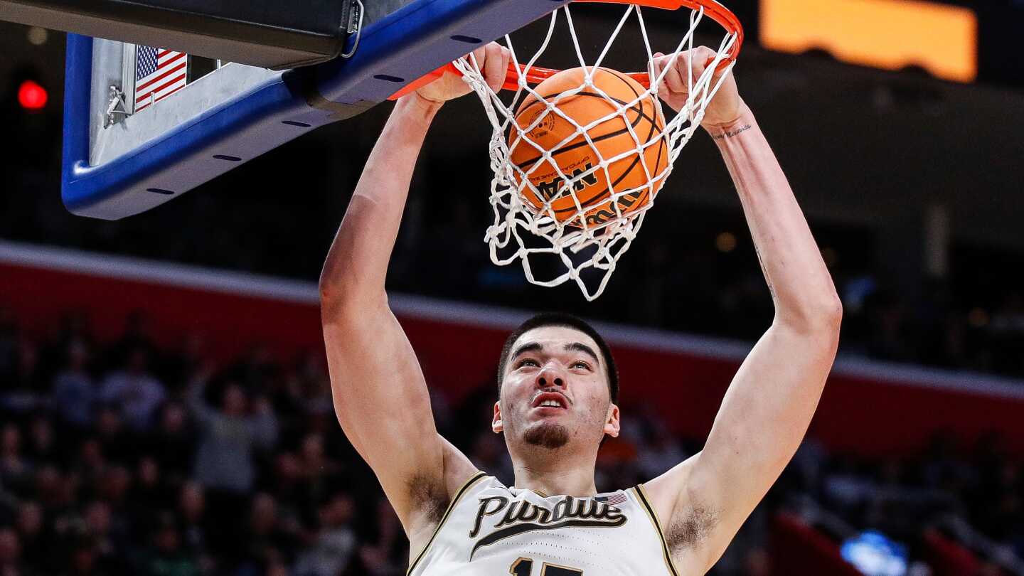 Purdue’s Edey wins second straight AP Player of the Year Award