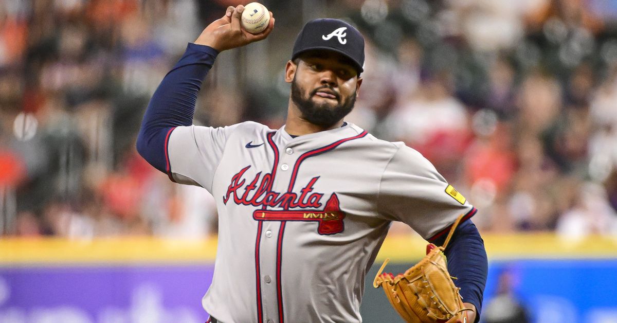 Reynaldo López, Braves look to complete sweep of Marlins
