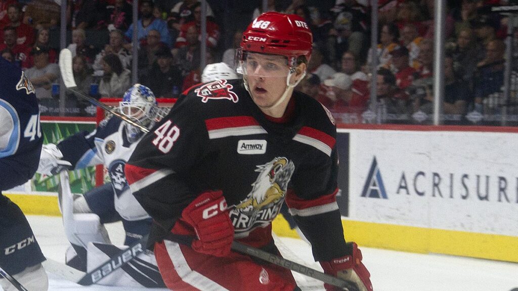 Berggren, Griffins shock Admirals to extend series