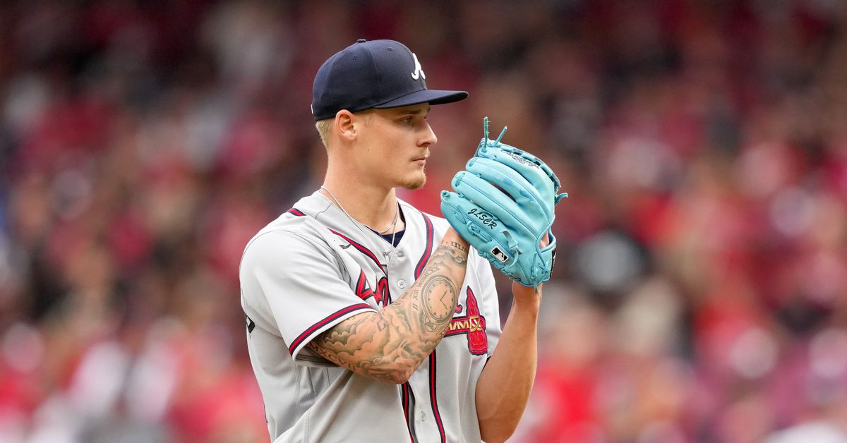 Braves recall AJ Smith-Shawver, option Daysbel Hernandez to Gwinnett