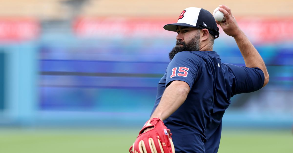 Braves trade Luis Guillorme to Angels (UPDATED)