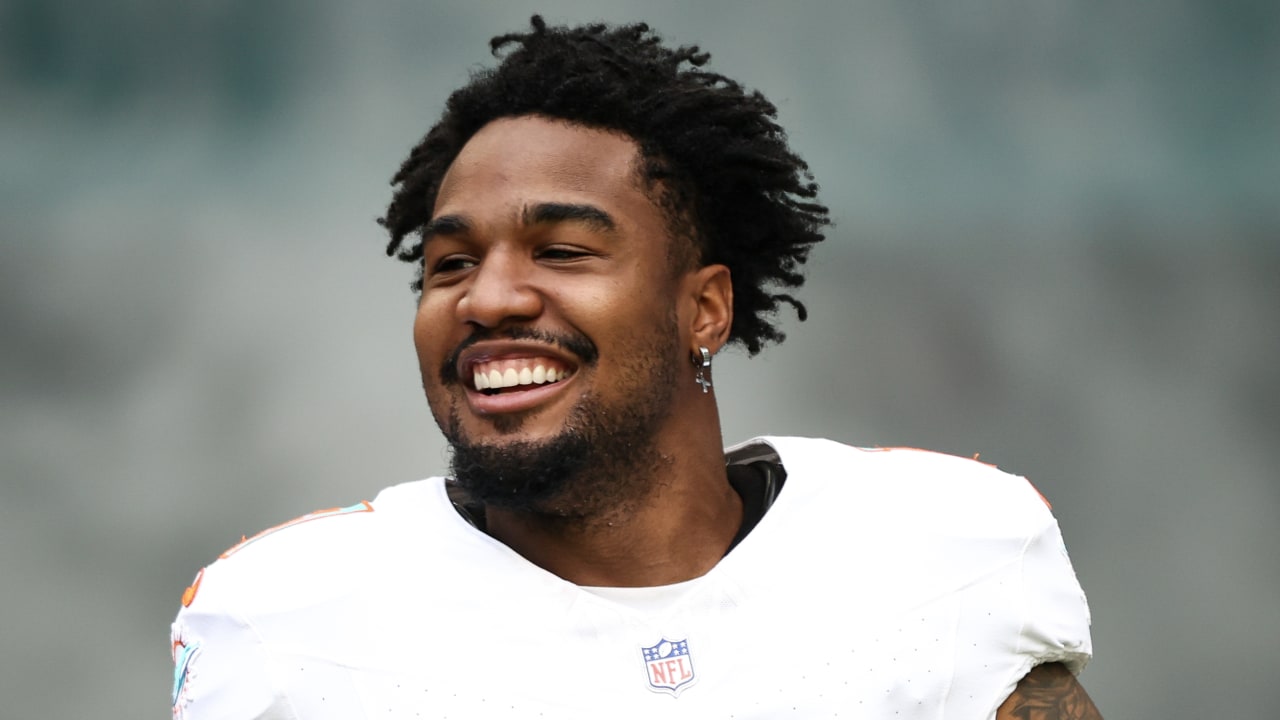 Dolphins signing WR Jaylen Waddle to three-year, $84.75 million contract extension
