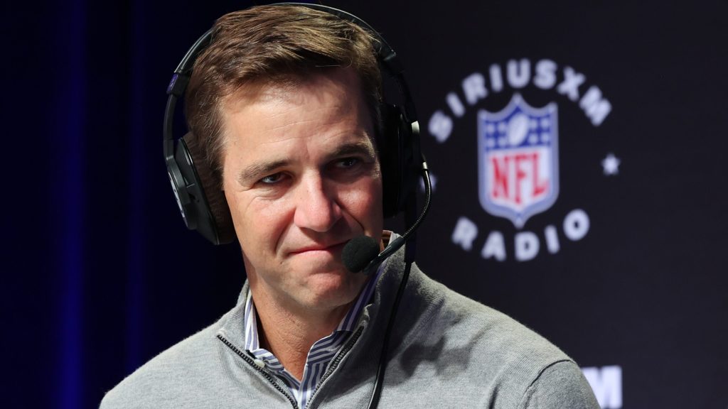 Giants legend Eli Manning angling for minority ownership of NFL team?