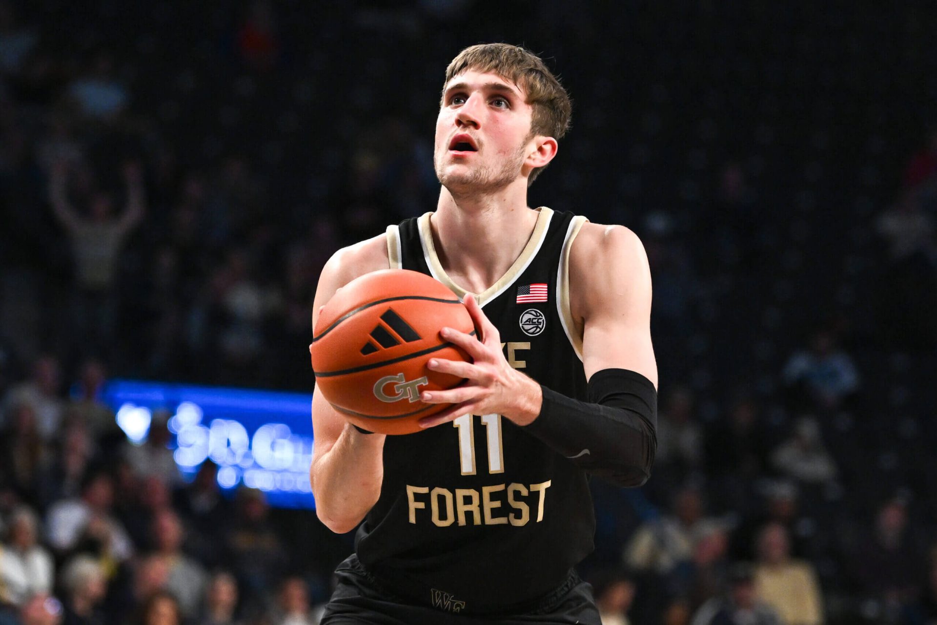 Kentucky lands former Wake Forest forward Andrew Carr, sixth new player added in 16 days