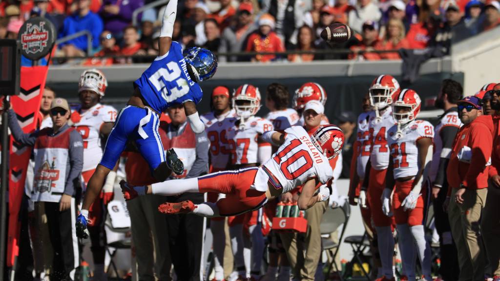 New York Giants sign Andru Phillips to rookie contract