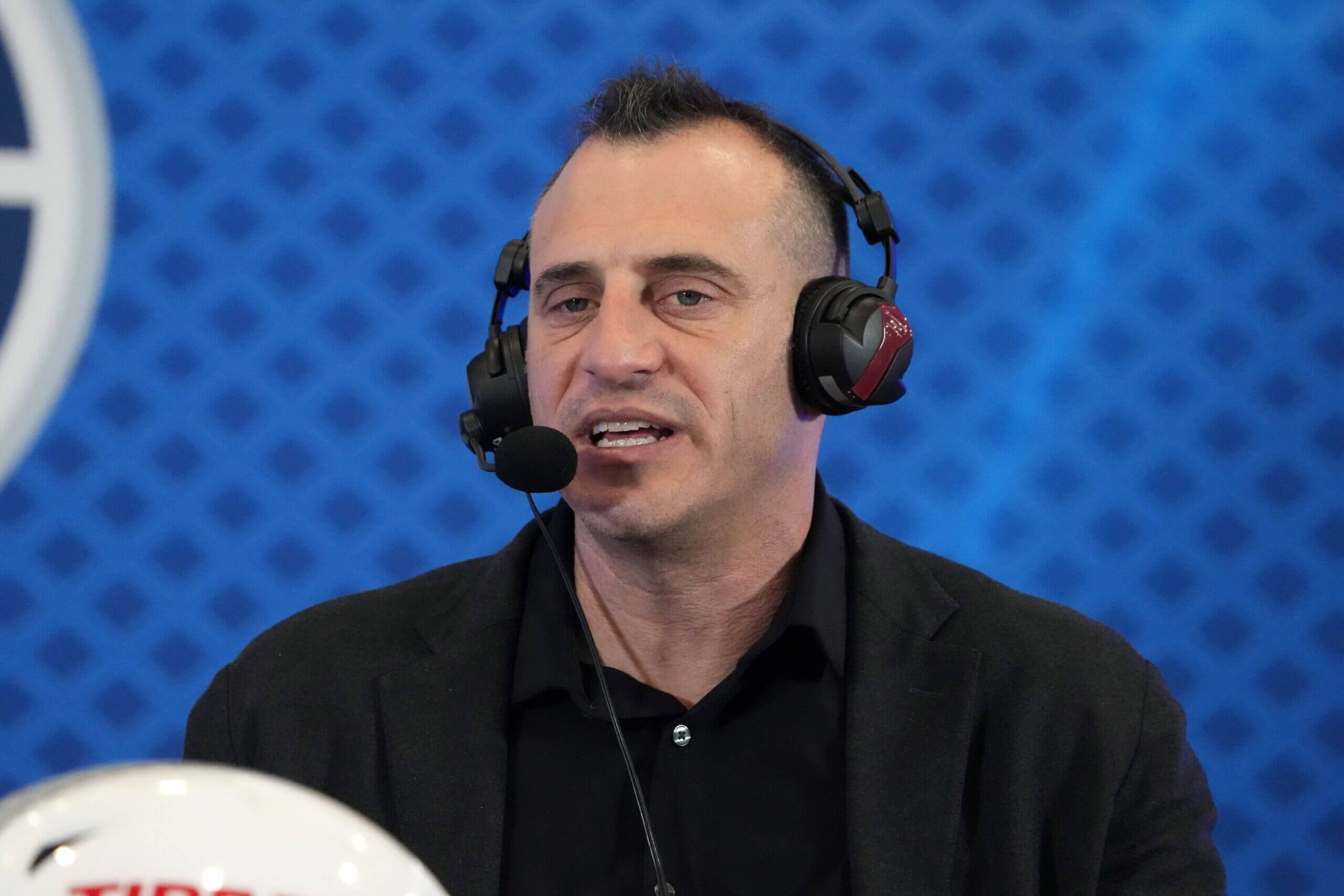 Radio host Doug Gottlieb accepts Green Bay men’s basketball coaching job: Reports