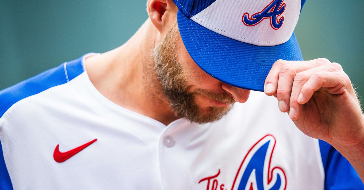 Bats break out, but Braves still lose amid Sale struggles, 11-9