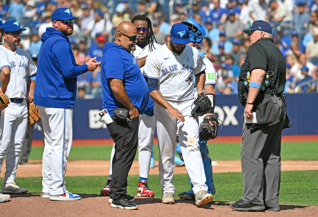 Blue Jays Place Yimi García On Injured List
