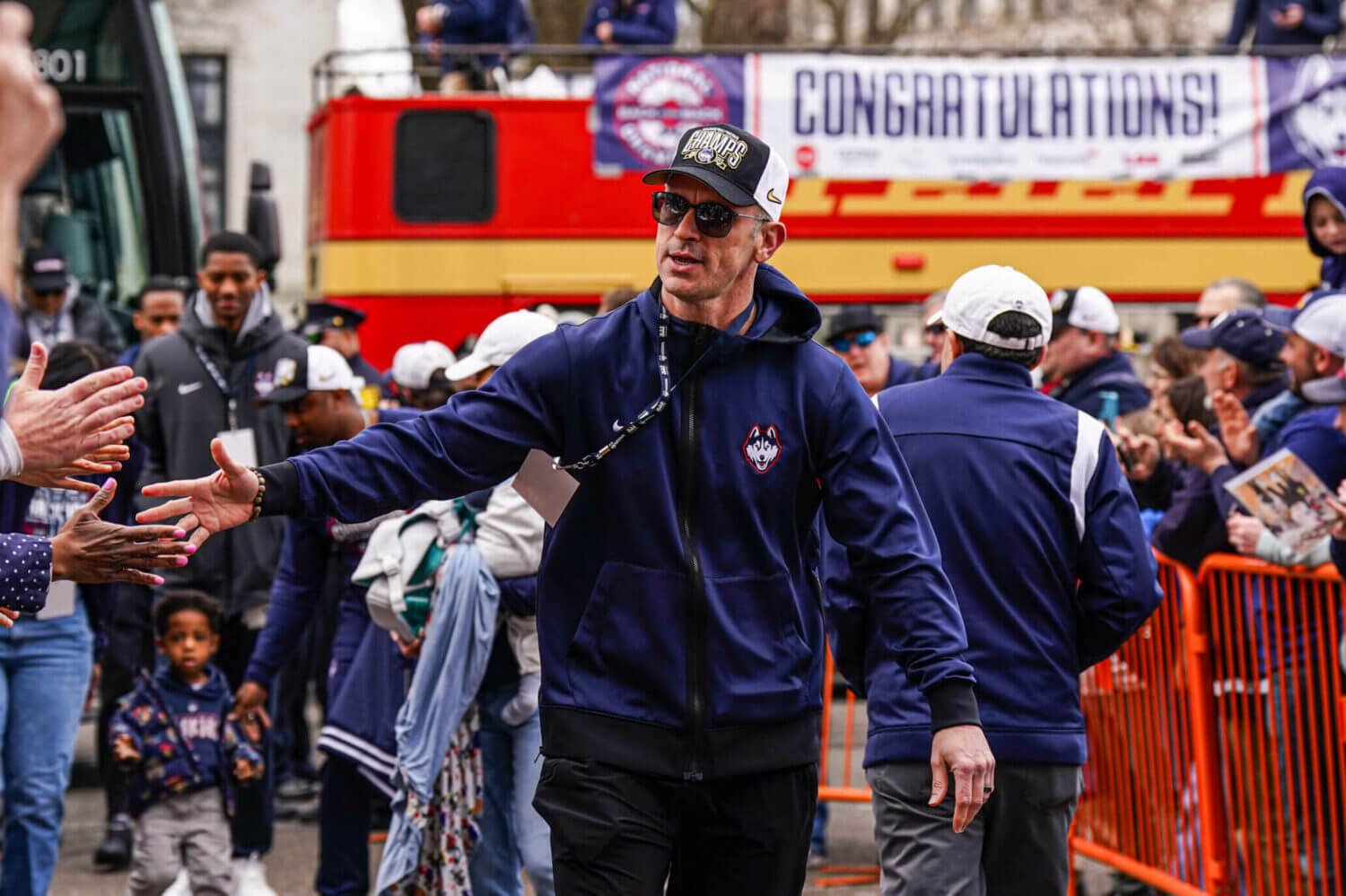 Dan Hurley picking UConn over the Lakers is proof there’s no better job than top college coach