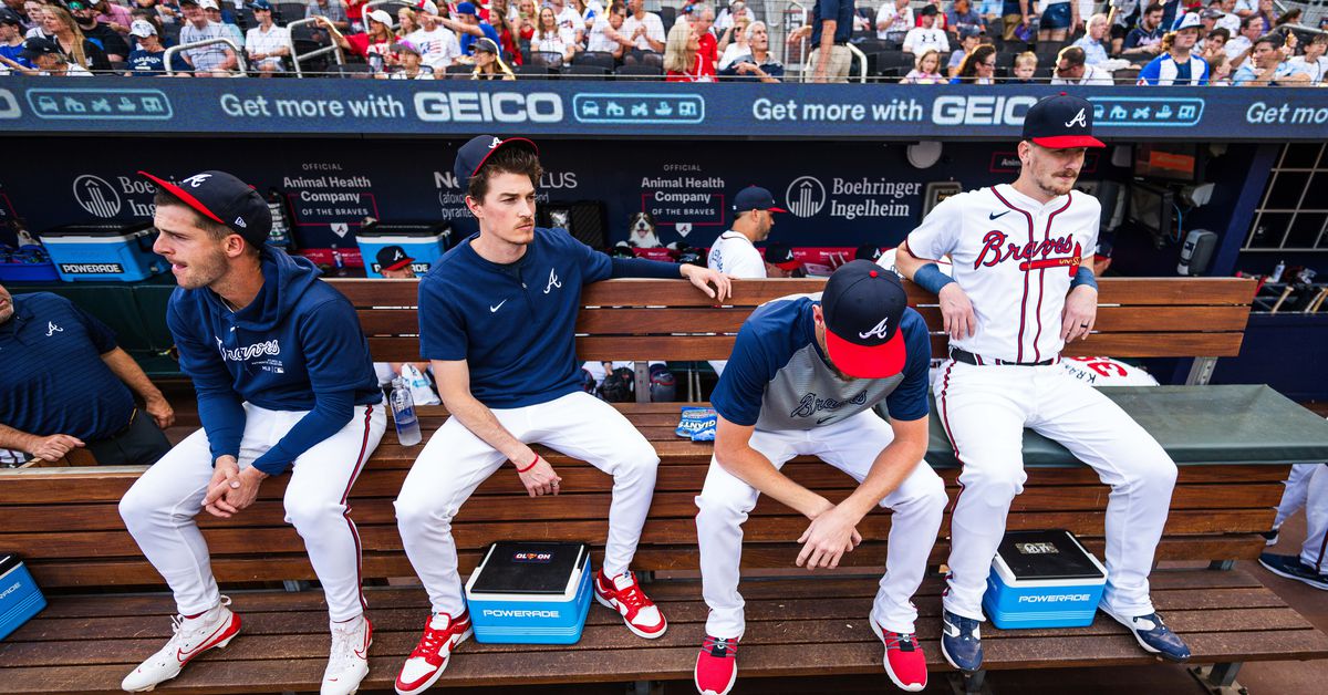 For the first time in a long while, Braves muddle through malaise in May
