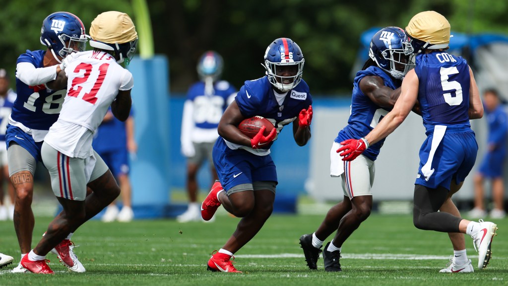 Giants’ Devin Singletary calls Brian Daboll a ‘fearless’ play-caller