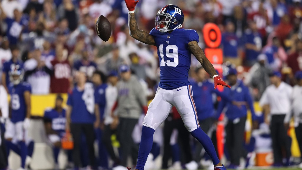 Giants get failing grade for notably horrible 2021 free agent decision