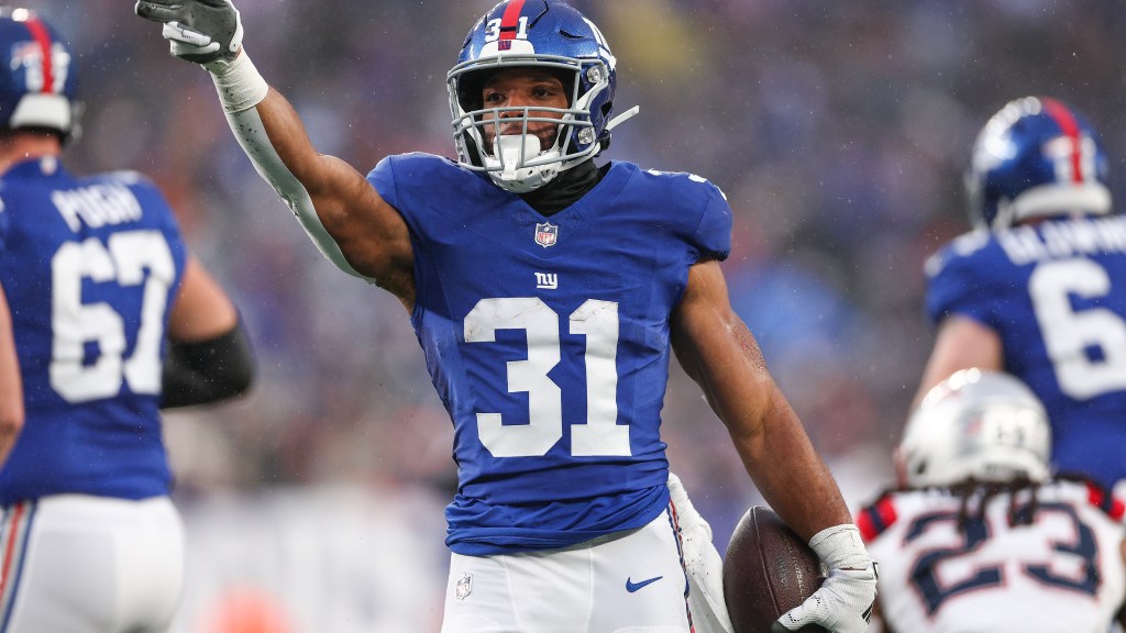 Is re-signing Matt Breida an ‘obvious move’ for New York Giants?