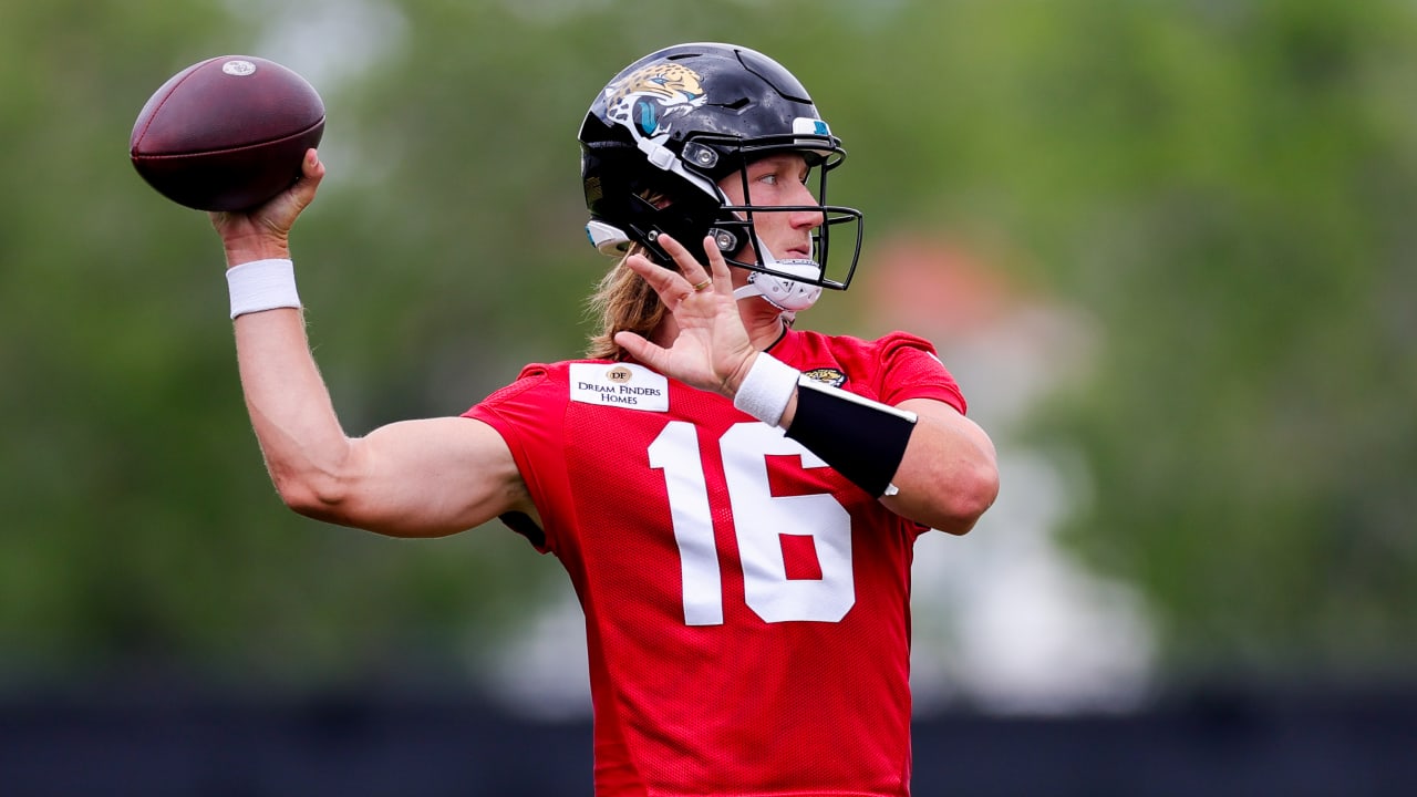 Jaguars QB Trevor Lawrence: 'I have full belief' that contract extension will 'take care of itself'