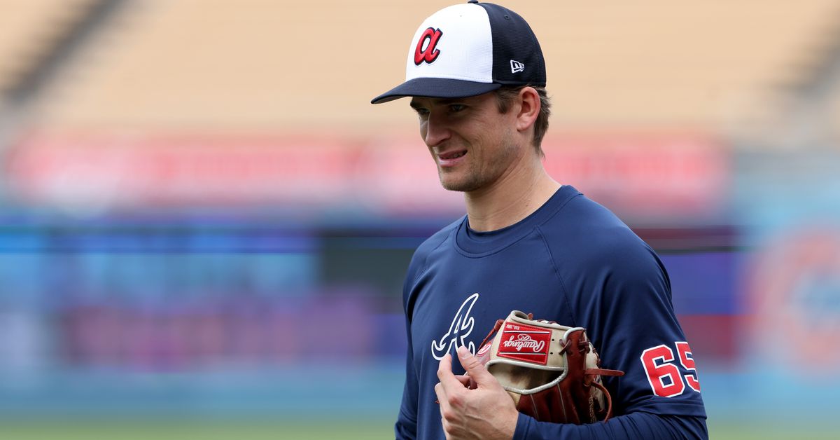 Luke Williams starting at shortstop for Braves in Game 2 against Cardinals