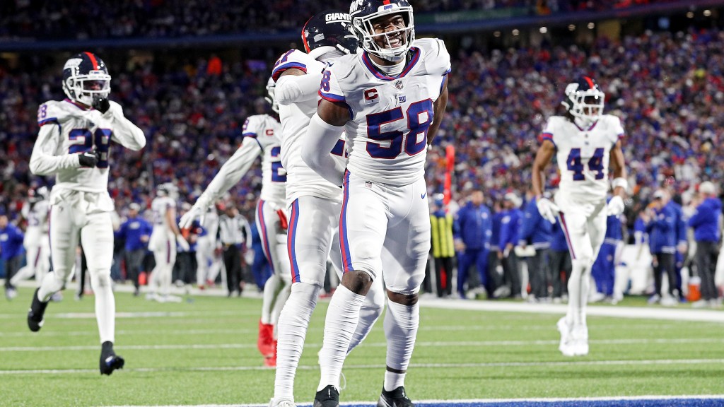 New York Giants’ Bobby Okereke ranked a top 10 NFL linebacker