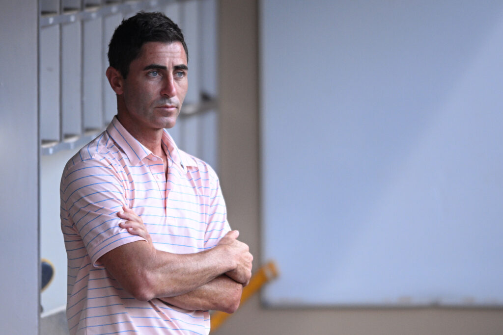 Padres Prioritizing Right-Handed Bullpen Help