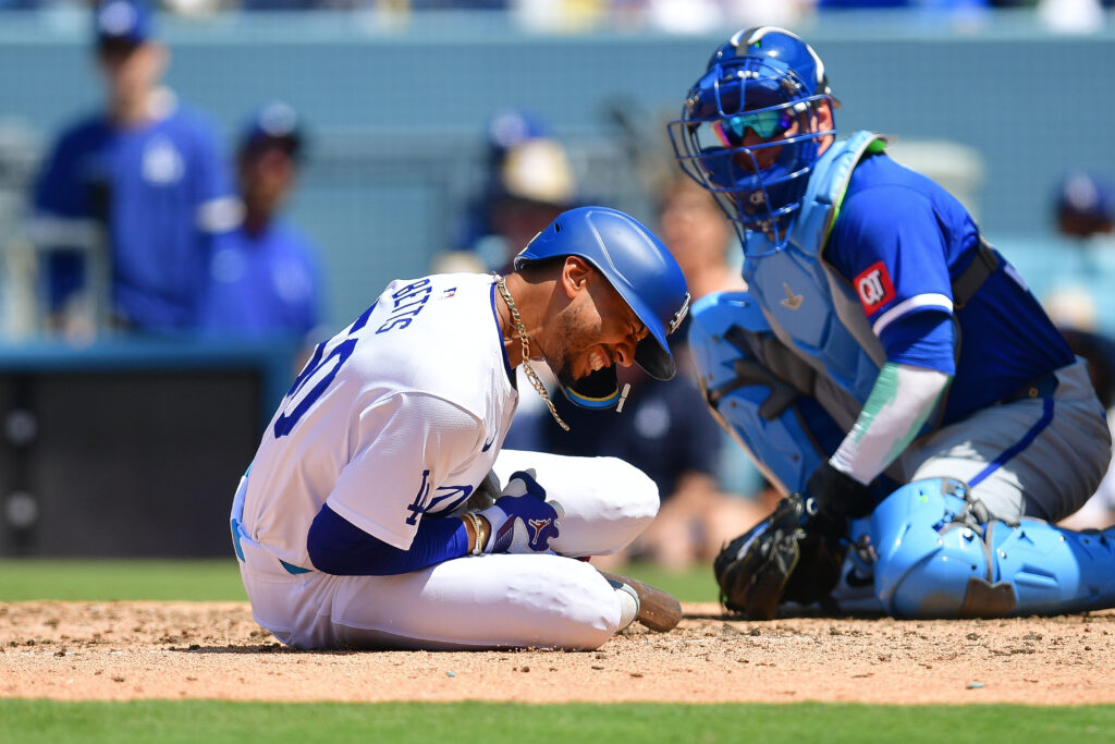 Roberts: Dodgers Expect Betts To Miss 6-8 Weeks