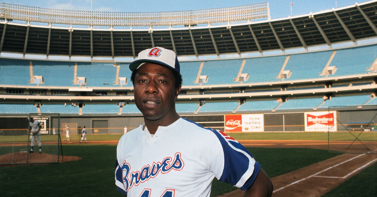 This Day in Braves History: Hank Aaron passes Willie Mays on the all time home run list