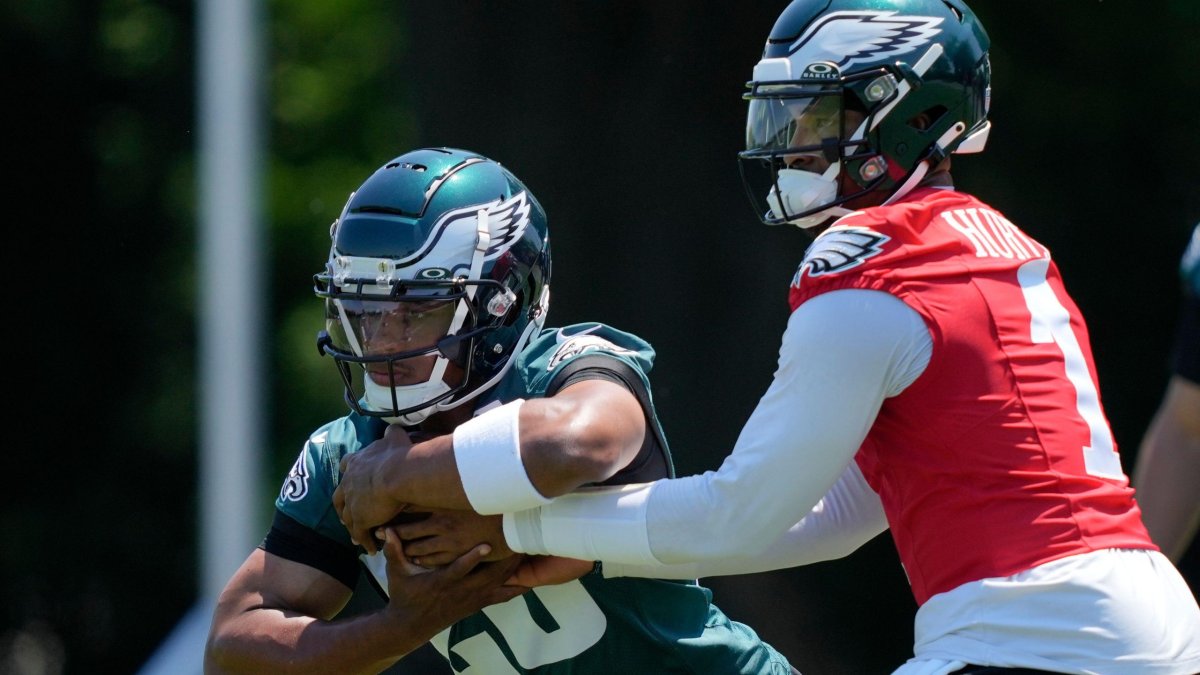 Perfect 2024 fantasy football draft strategy, round by round for 10-team leagues