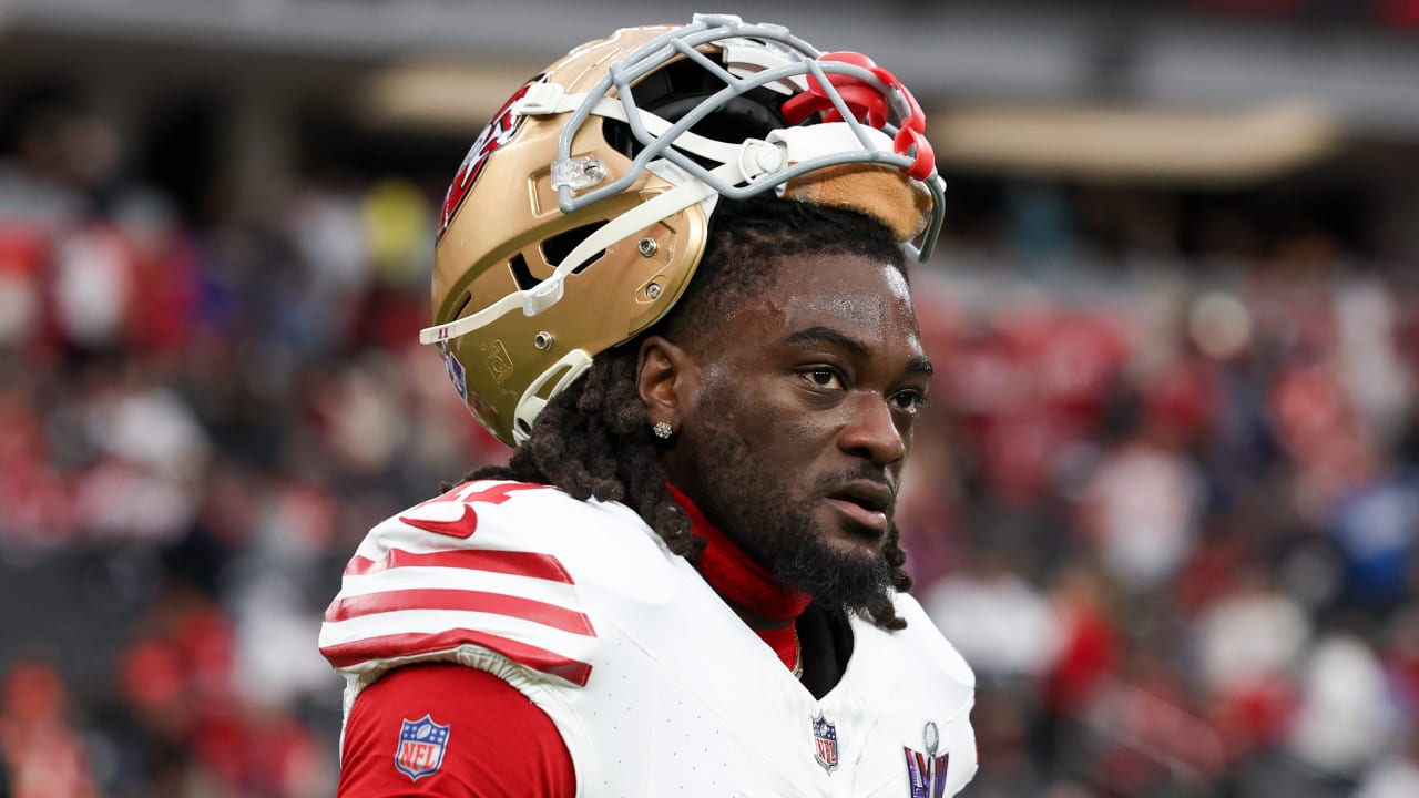 49ers WR Brandon Aiyuk reporting to training camp despite trade request