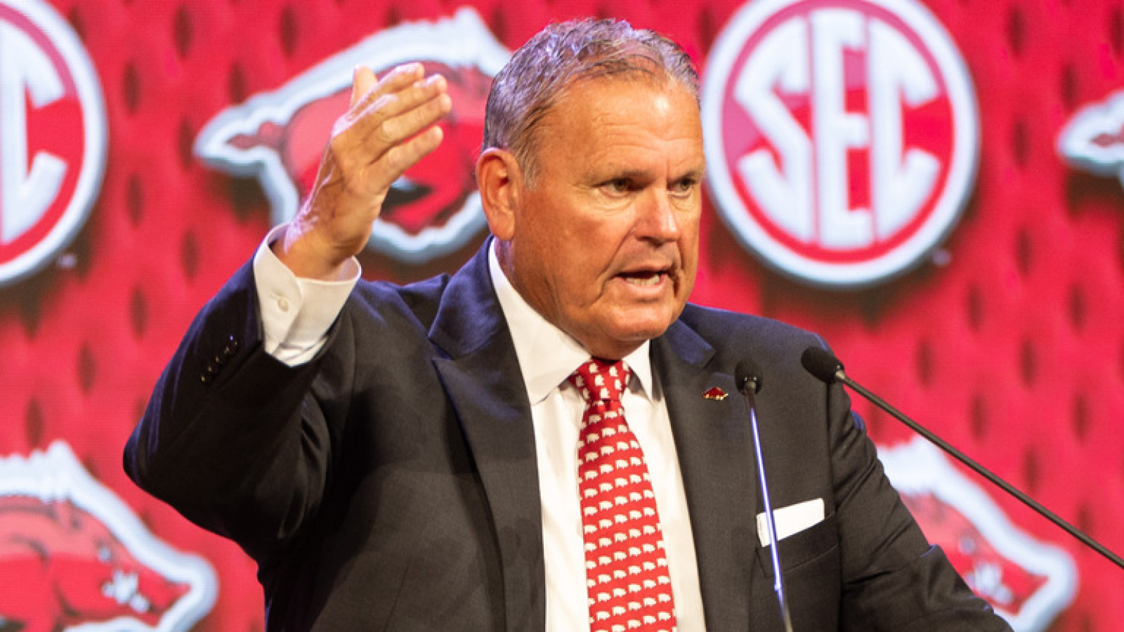 Arkansas football HC upbeat despite middling tenure