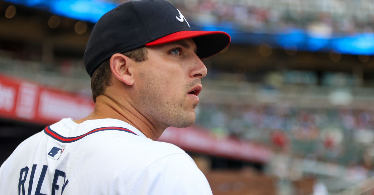 Atlanta Braves News: Austin Riley exits, Allan Winans to start, more