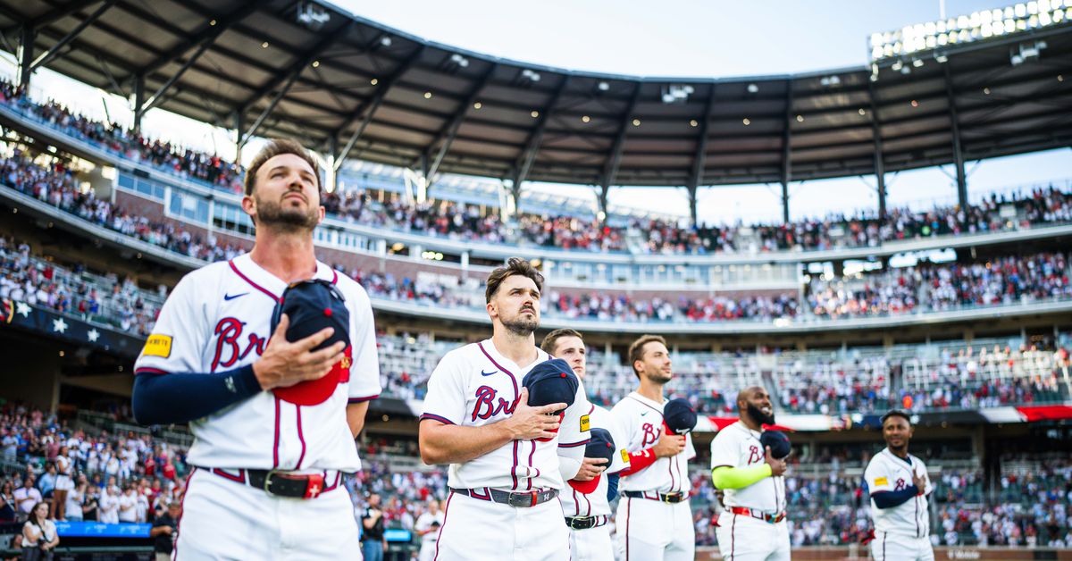 Braves stick with Wall and Short at bottom of lineup