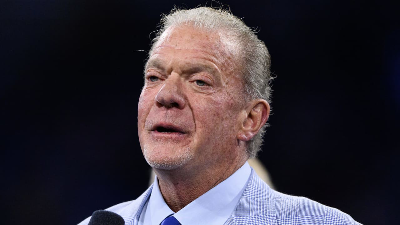 Colts owner Jim Irsay returns to team's practice following respiratory illness in January