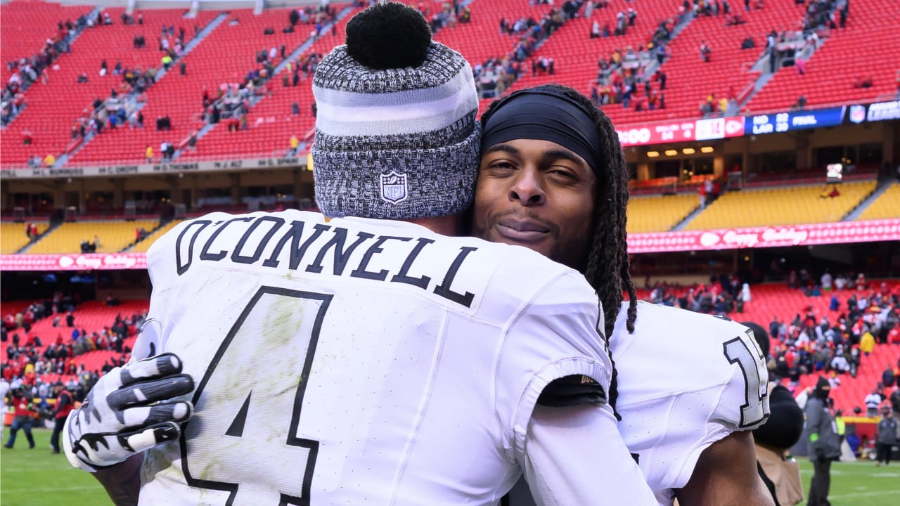 Davante Adams on Raiders' quarterback battle: It's Aidan O'Connell's job 'right now'