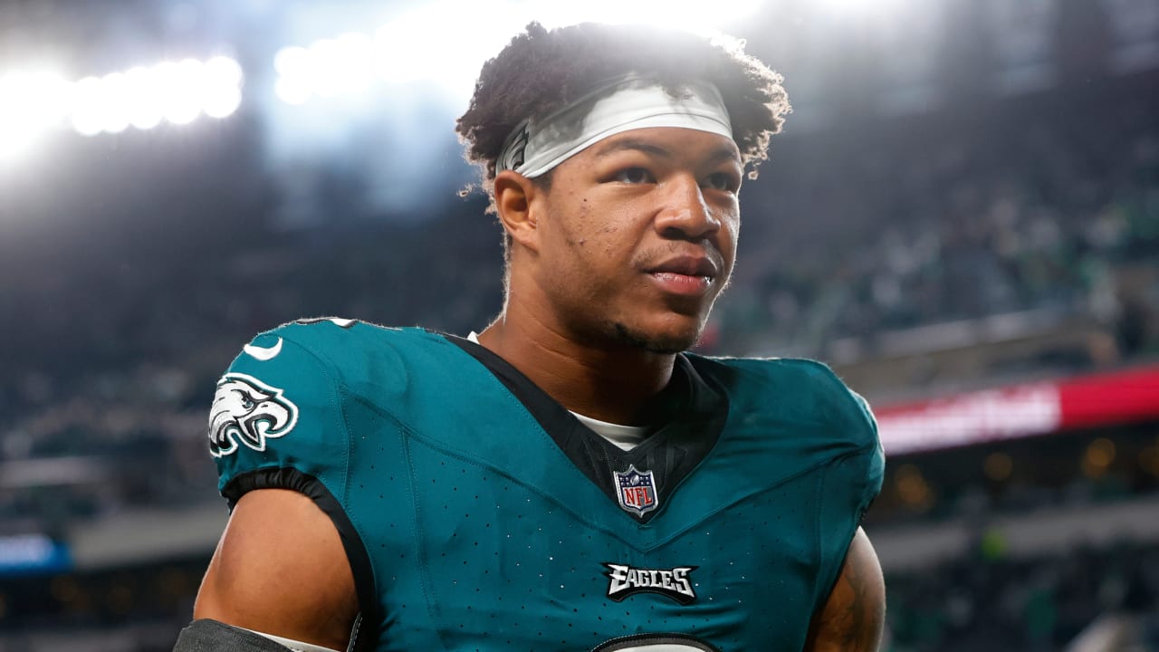 Eagles' Darius Slay expects 'special year' from second-year LB Nolan Smith: 'He looks a lot different'