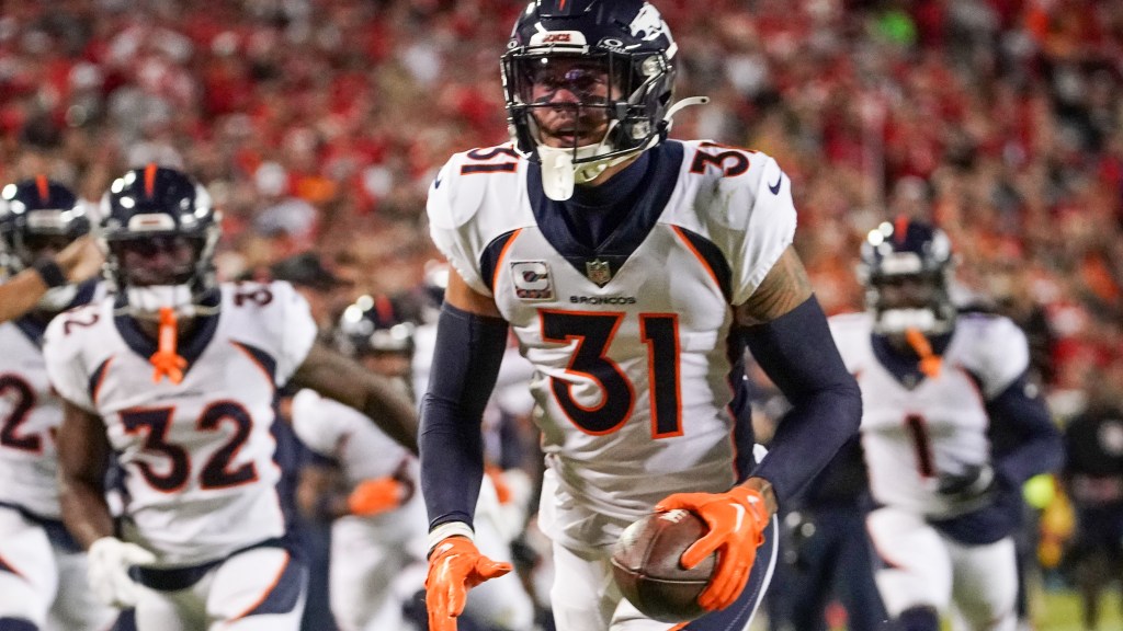 Giants are betting favorites to sign this four-time All-Pro safety