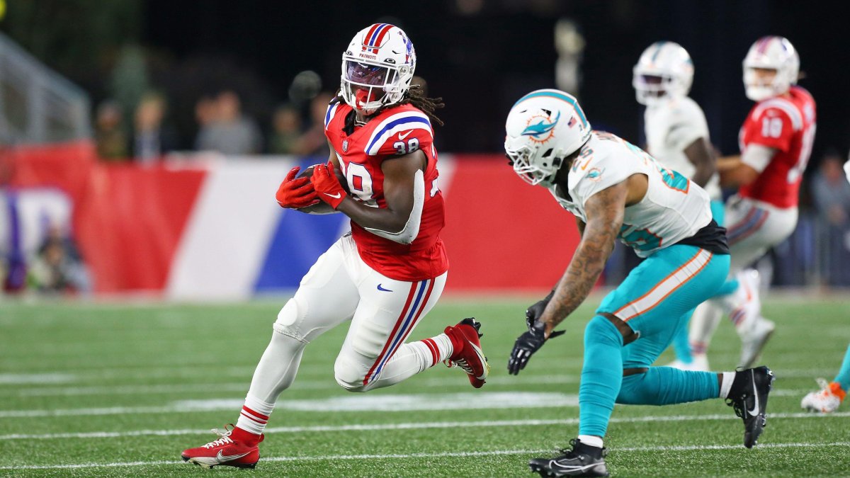 New England Patriots RB Rhamondre Stevenson